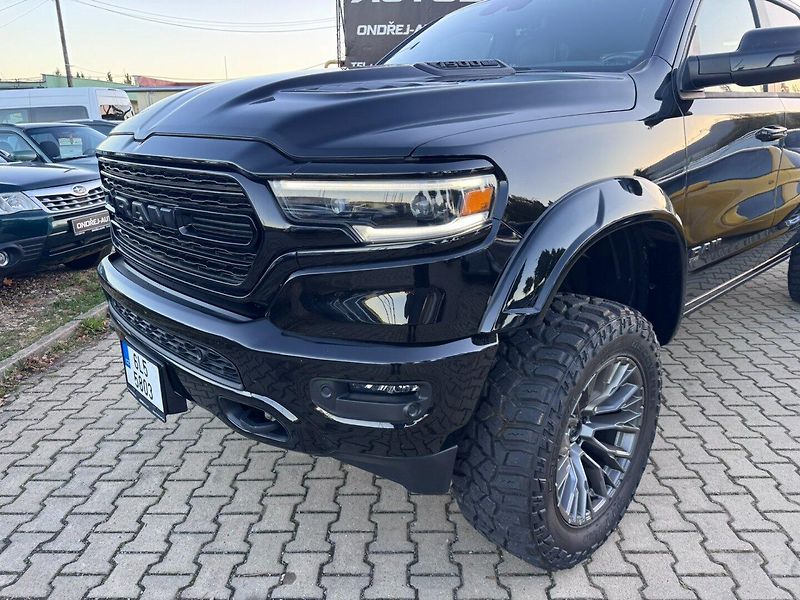 RAM 1500 (2024) LIM 4X4 291KW 5,7 HEMI 6 DPH - fotka 10 z 50