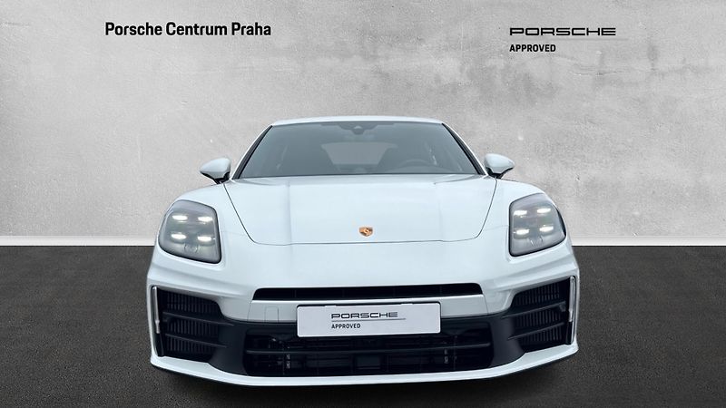 Porsche Panamera 4 E-Hybrid - fotka 2 z 30