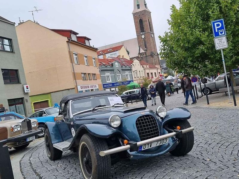 Podzimní sraz veteránů v Kralupech nad Vltavou.