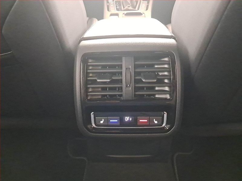 Volkswagen Arteon (2021) R-line 2.0 TDI - fotka 25 z 25
