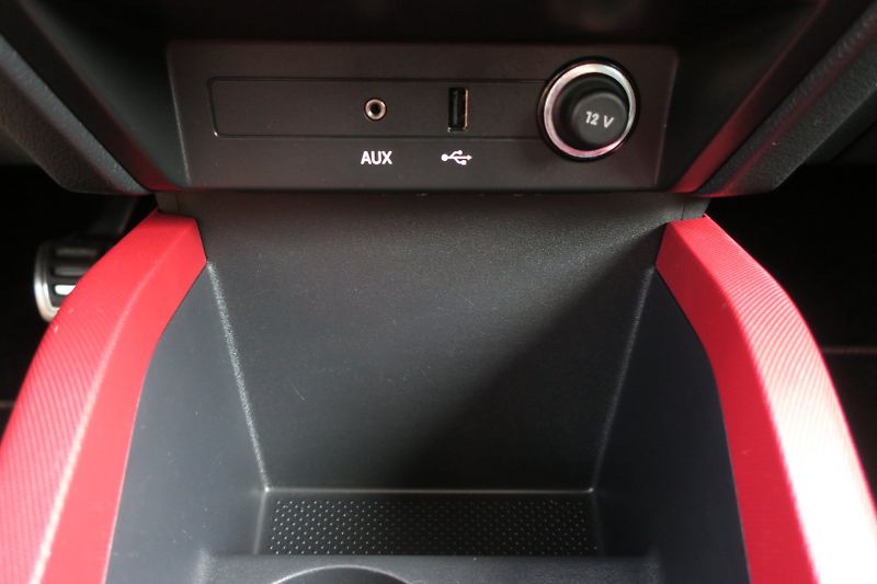 Škoda Fabia (2016) 1.2TSi Monte Carlo ČR - fotka 34 z 50