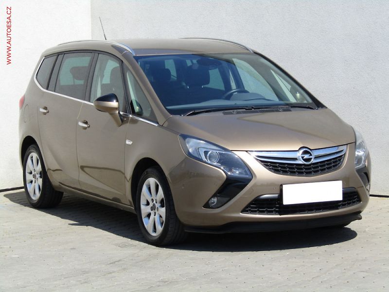 Opel Zafira (2014) 1.8, Family - fotka 1 z 3