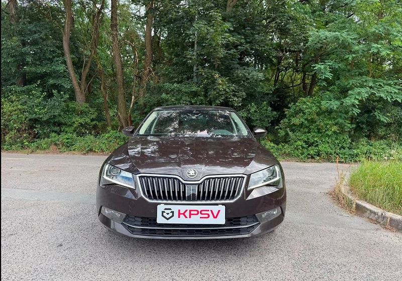 Škoda Superb (2016) - fotka 4 z 23