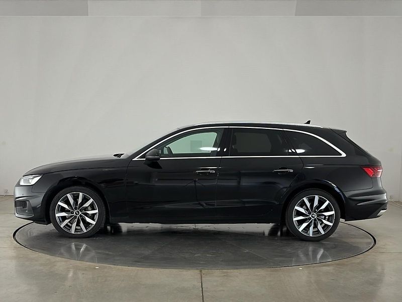Audi A4 40 - fotka 3 z 30