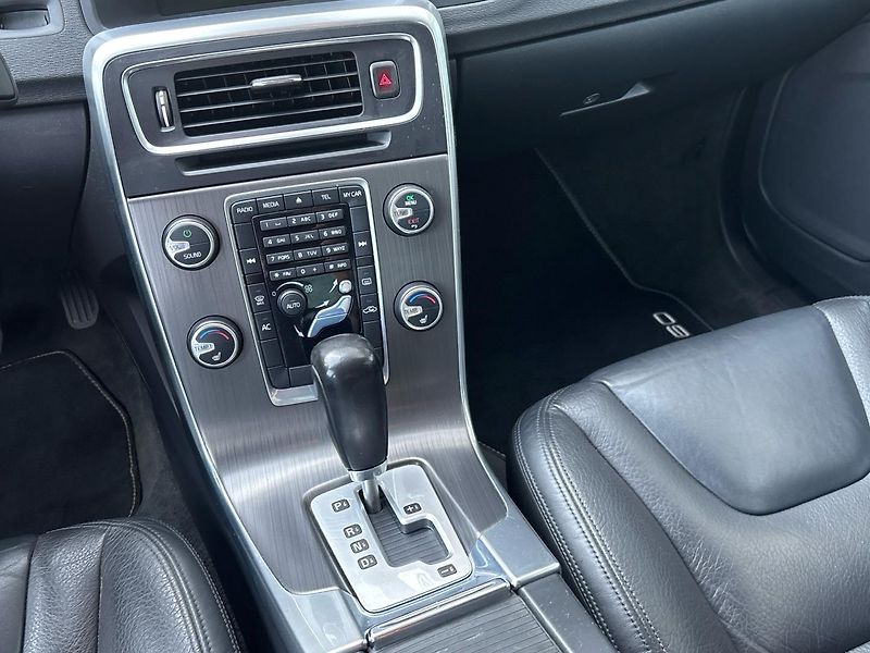 Volvo S60 Sedan - fotka 12 z 28