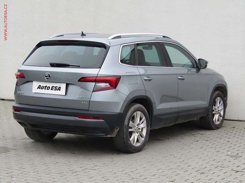 Škoda Karoq (2018) 2.0 TDi 4x4, ČR, Style, navi - fotka 4 z 18
