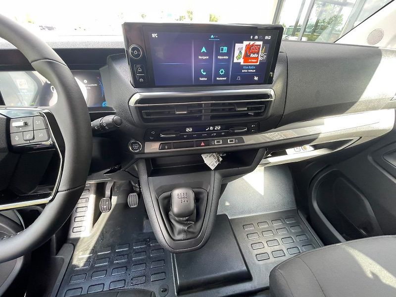 Toyota ProAce Verso 2.2D M/T L2 Business Comfort - fotka 17 z 30