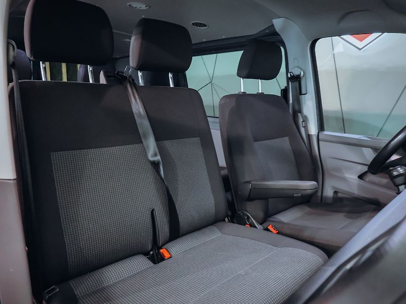 Volkswagen Transporter 2.0TDI 6 míst - fotka 25 z 29