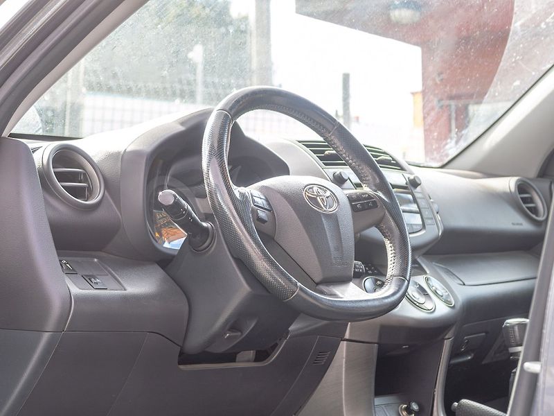 Toyota RAV4 (2009) ČR 2.0D 116KW 4x4 – TAŽNÝ - fotka 12 z 47