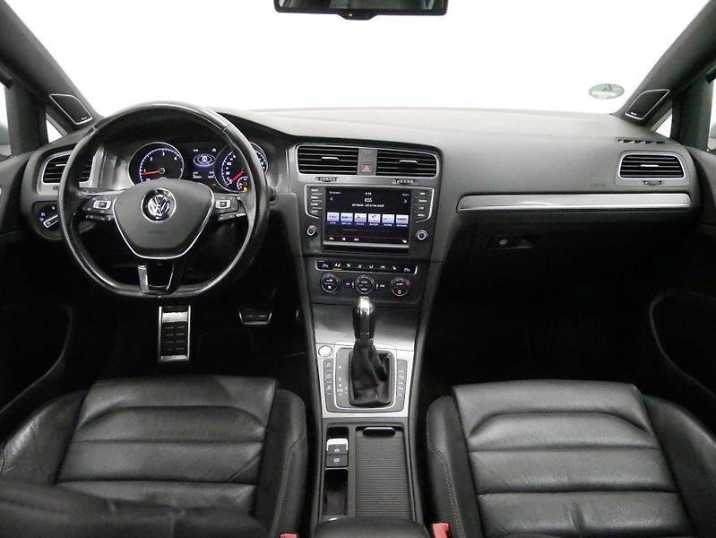 Volkswagen Golf - fotka 6 z 6