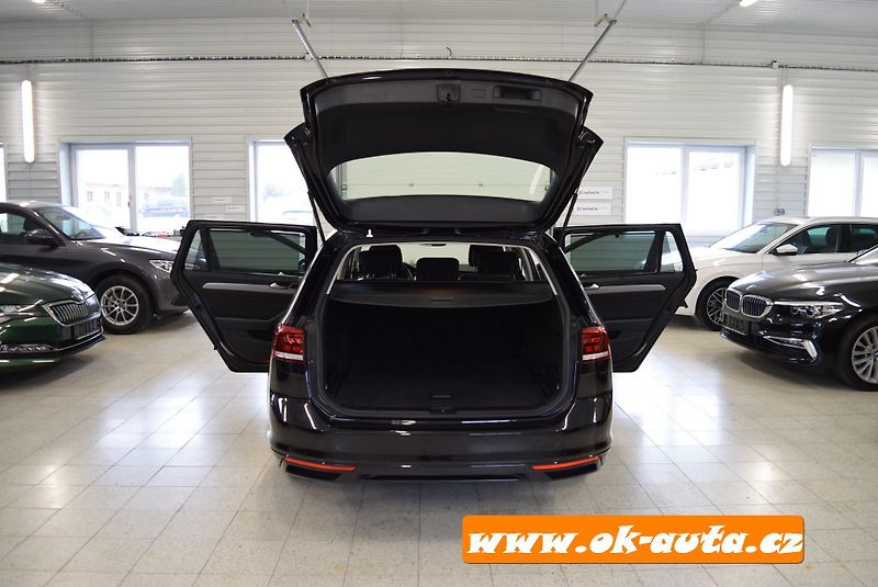 Volkswagen Passat 2.0 TDI BREAK LIFE DSG 2023 - fotka 17 z 52