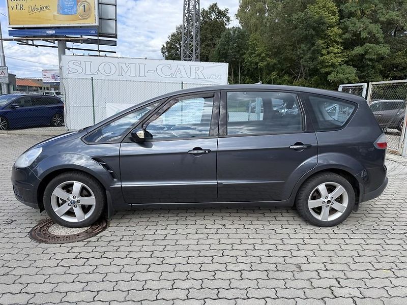 Ford S-MAX 1.8 TDCi 92 kW Titanium 7 míst - fotka 3 z 16