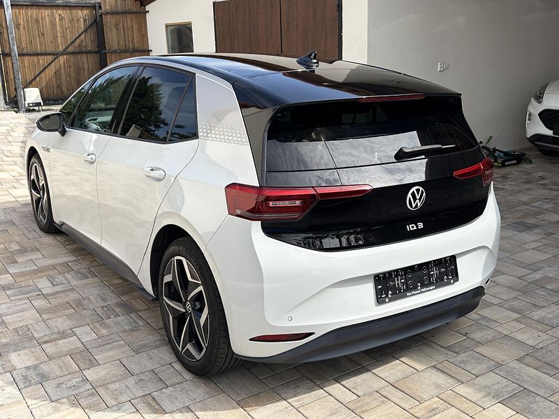 Volkswagen ID.3 (2020) 1st. 150kw, 62kwh, SOH 88% - fotka 2 z 7