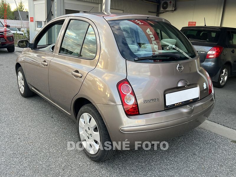 Nissan Micra (2006) 1.2i, AC - fotka 2 z 3