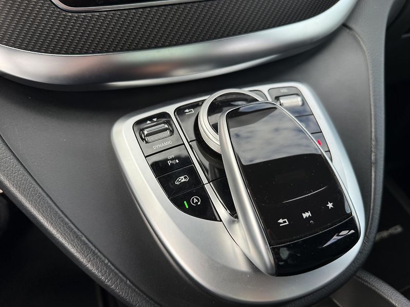 Mercedes-Benz Třídy V (2018) AMG V250 4MATIC  - fotka 26 z 27