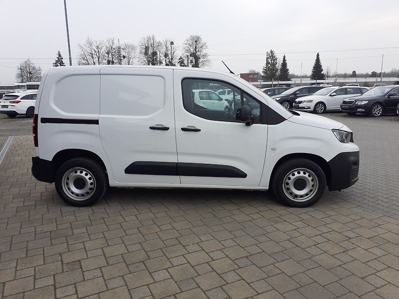 Peugeot Partner (2021) 1.5 Blue HDi  C.HMOT.2365 KG - fotka 3 z 37