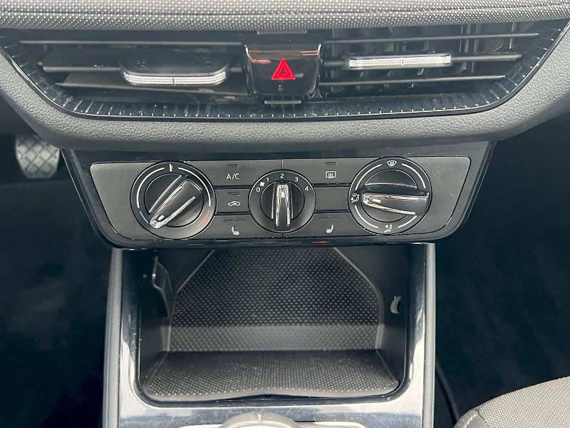 Škoda Fabia (2025) Selection 1.0MPi 59kW 5°manuál - fotka 25 z 28