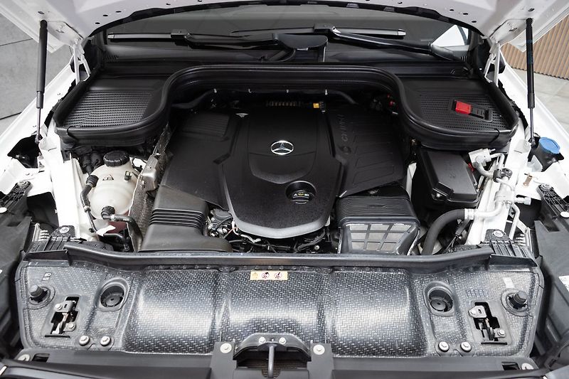 Mercedes-Benz GLS 400d AMG*TAŽNÉ*ZÁRUKA*DPH*ČR - fotka 42 z 52
