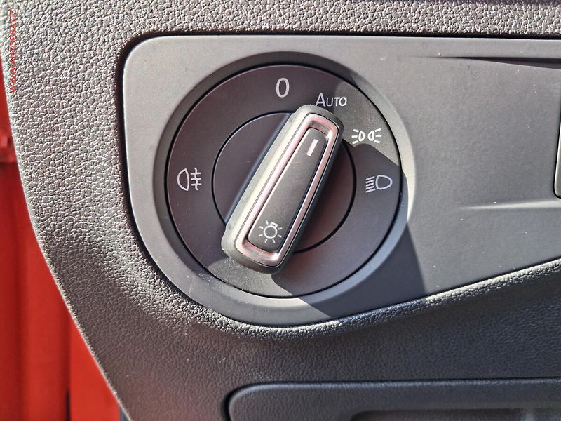 Volkswagen Tiguan (2016) 1.4 TSi, Trendline - fotka 13 z 15
