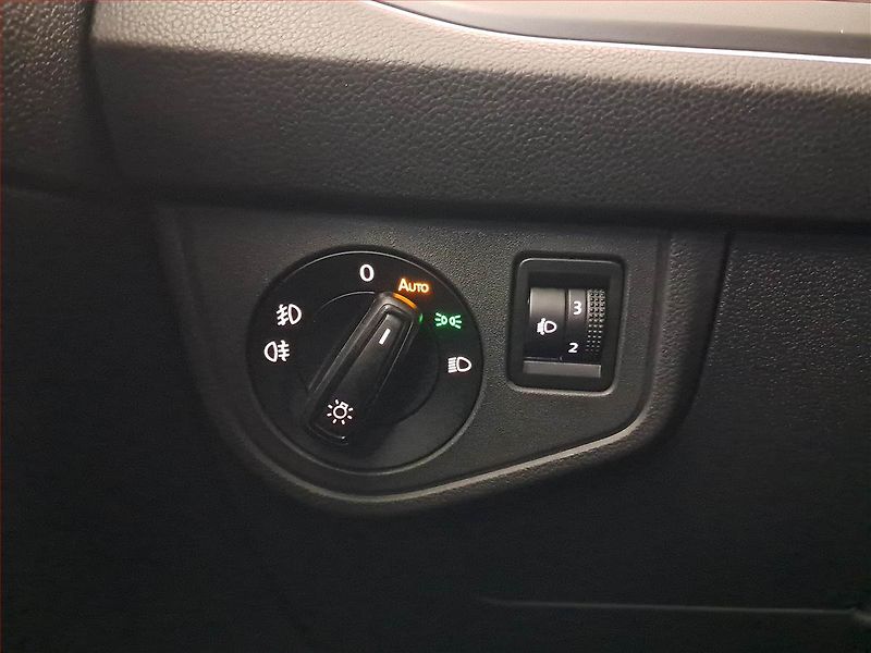 Volkswagen Taigo (2024) R-Line 1.0 TSI - fotka 17 z 25