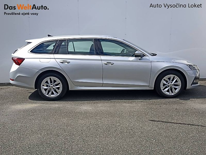 Škoda Octavia (2023) 2.0 TDI DSG Head Up. tažné MAT - fotka 3 z 35