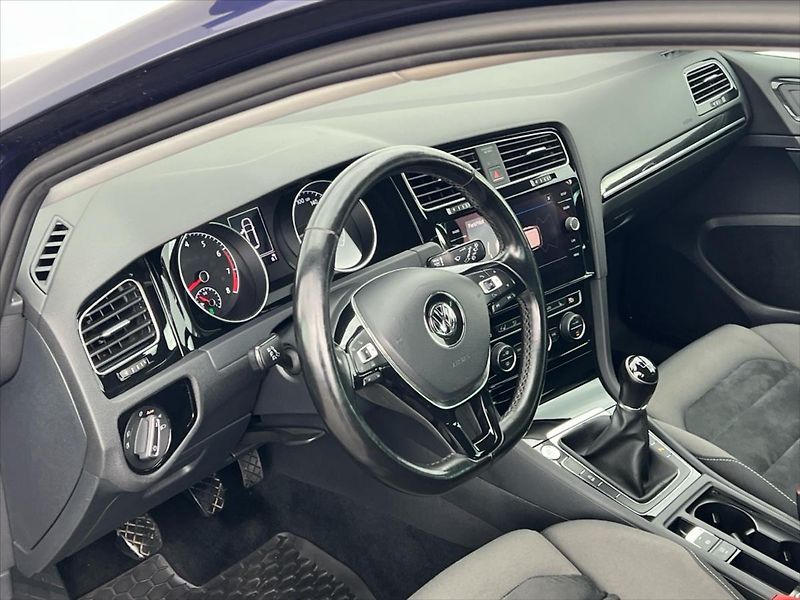 Volkswagen Golf Variant 1,4 TGi 81kW HIGHLINE  7 - fotka 6 z 22