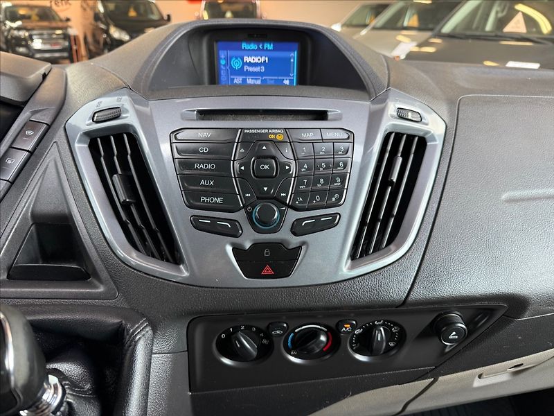 Ford Tourneo Custom 2,2 TitaniumX,114kW,velký serv - fotka 15 z 33