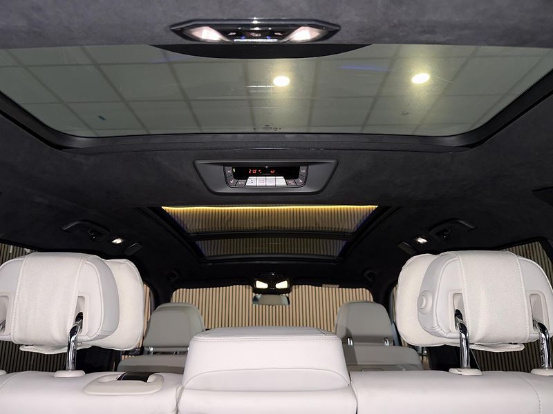 BMW X7 40d M Tažné Masáž Pano Záruka - fotka 18 z 48