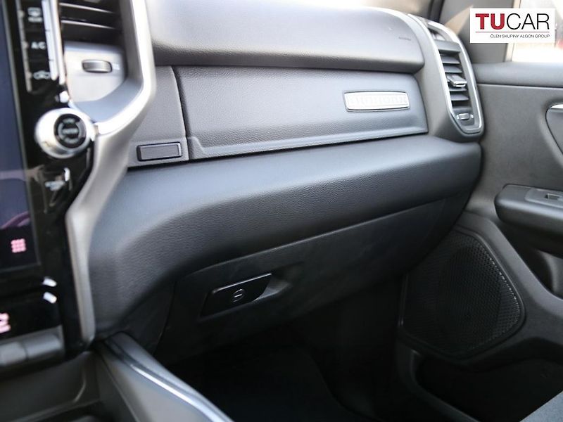 Dodge RAM (2025) 1500 BigHorn 3.0 TwinTurbo - fotka 26 z 41