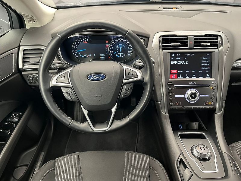 Ford Mondeo 2.0 EB Titanium AWD REZERVACE - fotka 7 z 71