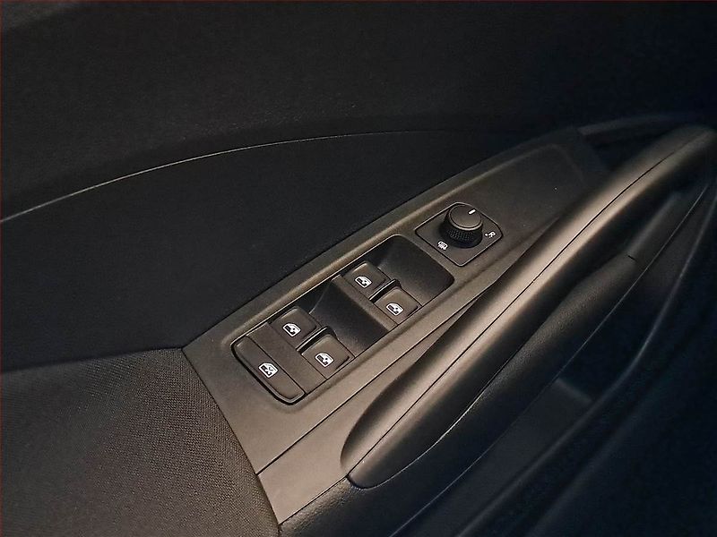 Škoda Fabia (2026) 1.0 TSI, ČR,1.maj, Serv.kniha - fotka 18 z 20