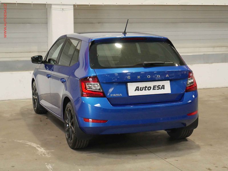 Škoda Fabia (2021) 1.0 TSi, 1.maj,ČR, AC, park - fotka 4 z 17