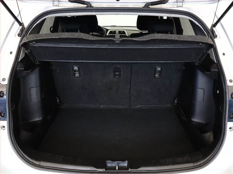 Suzuki SX4 S-Cross (2013) 1.6 VVT AllGrip, 4X4, ČR - fotka 10 z 14