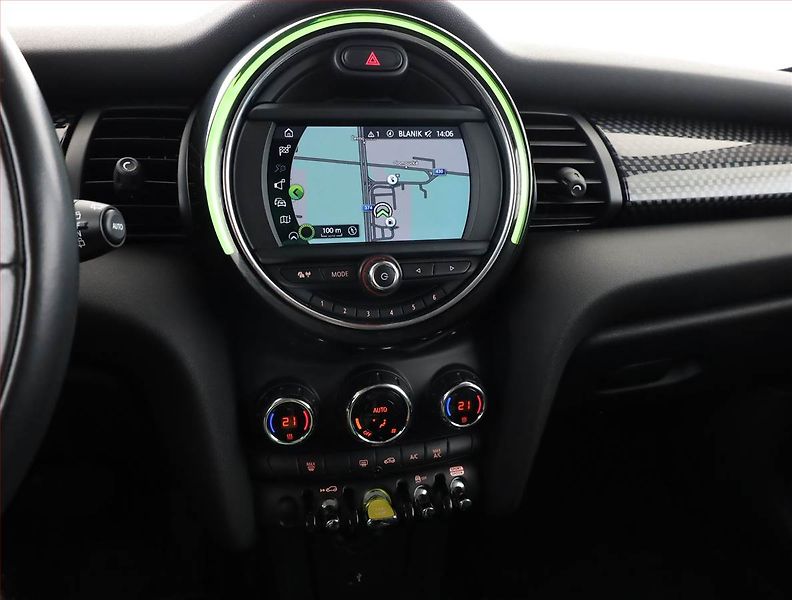 Mini Ostatní (2021) Cooper SE 32 kWh, SoH 94% - fotka 10 z 20
