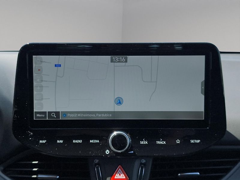 Hyundai i30 (2024) 1.5 DPi 70kW, ČR, 1. Maj., Ser - fotka 20 z 25