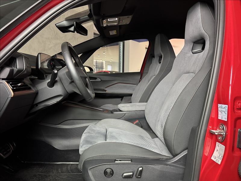Cupra Born 150kW LED Kamera Tepelko - fotka 23 z 47
