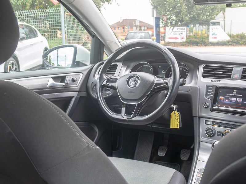 Volkswagen Golf (2014) 1.6TDI 77KW – 2x KOLA - fotka 13 z 40