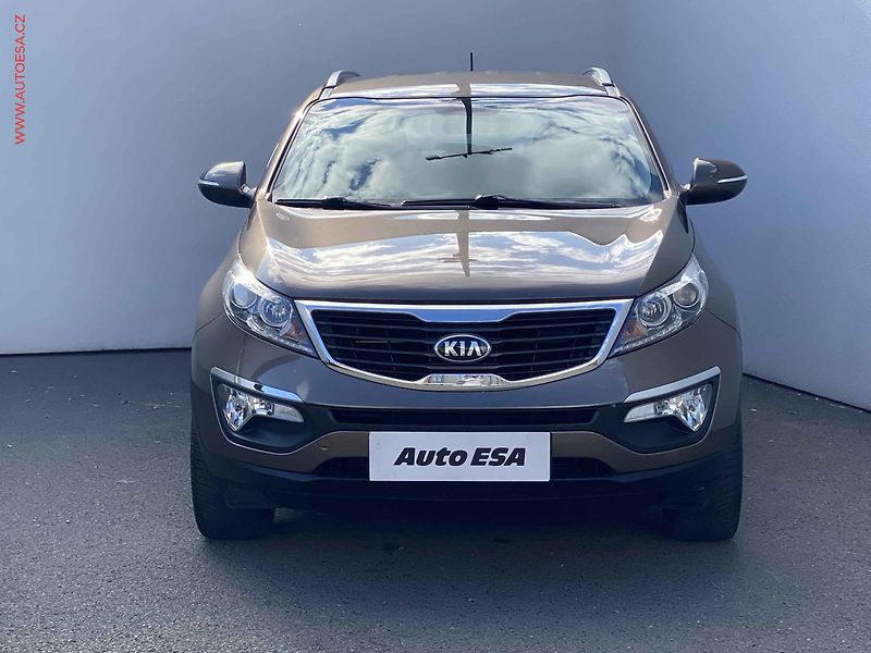 Kia Sportage (2013) 1.6 GDi 2WD, Vision - fotka 2 z 15