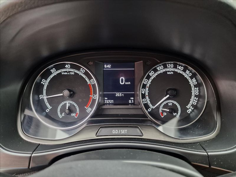 Škoda Fabia 1.0TSI Style, původ ČR,1.Maj. - fotka 22 z 48