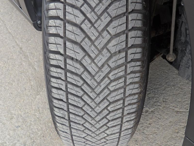 Peugeot Rifter 1.5 BlueHDI Active ČR 5míst - fotka 26 z 29