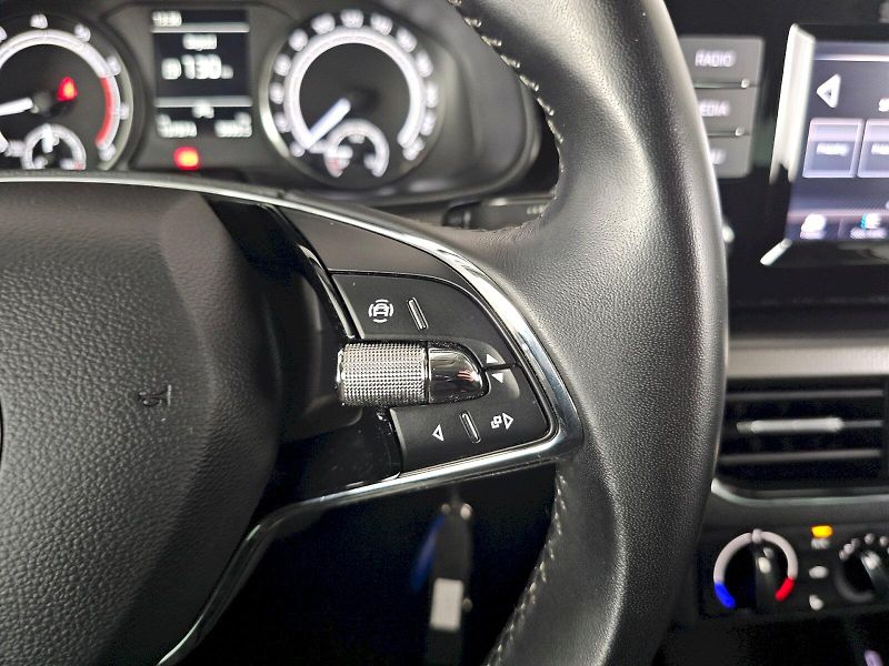 Škoda Scala (2022) 1.0TSI 81kW Ambition - fotka 9 z 27