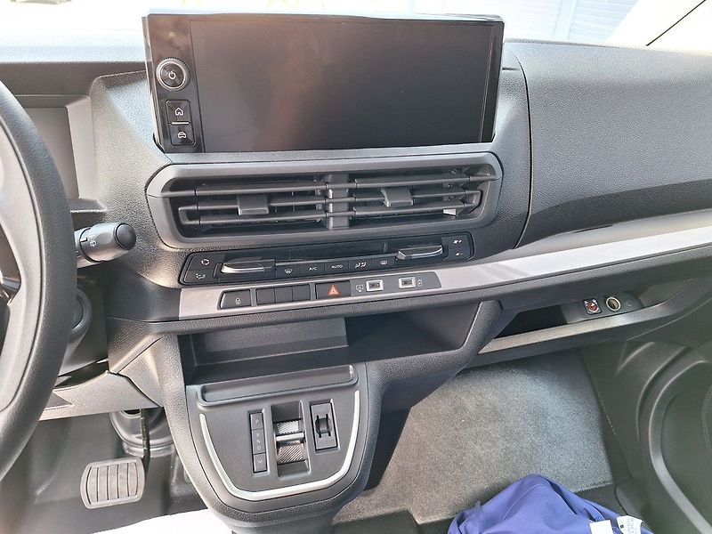 Peugeot Traveller (2026) Expert Combi L3 2.2 BHDi 180 - fotka 17 z 17