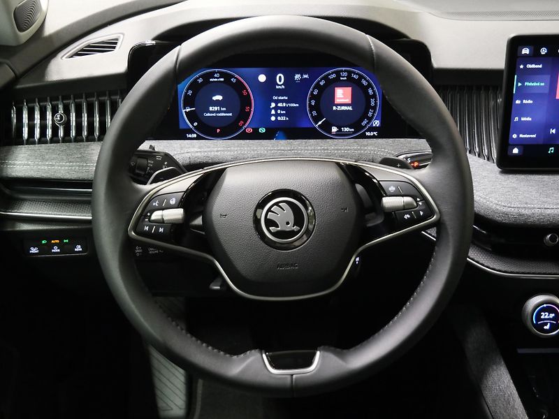 Škoda Superb - fotka 19 z 28