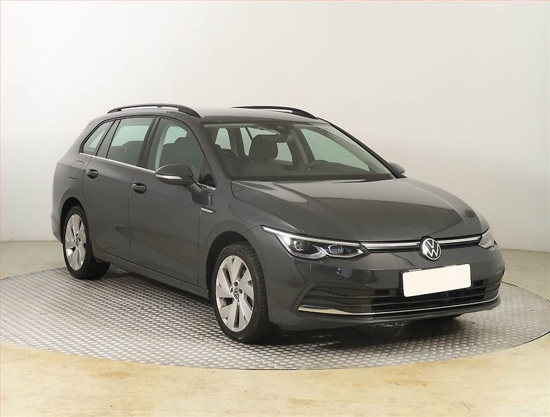 Volkswagen Golf (2021) Style 1.5 TSI, ČR,1.maj - fotka 1 z 19