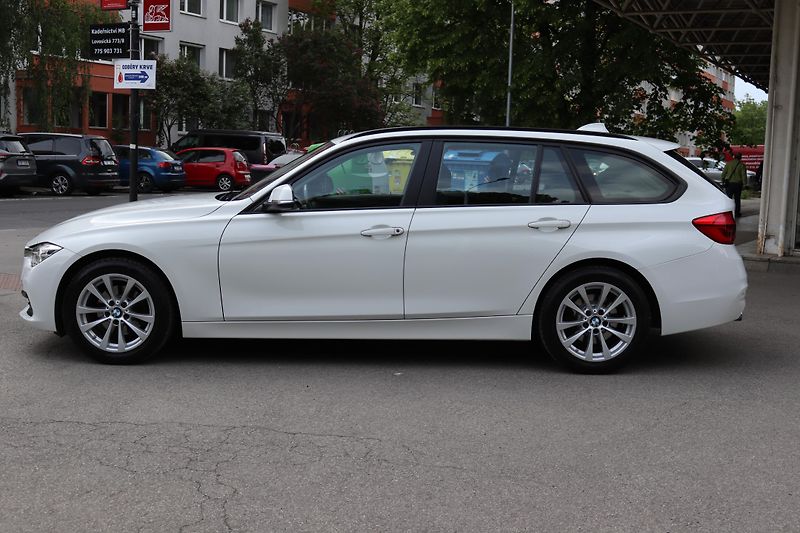 BMW Řada 3 318D TOURING F31 110kW - fotka 15 z 50
