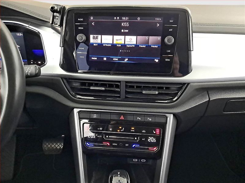 Volkswagen T-Roc (2022) 1.5 TSI - fotka 12 z 19