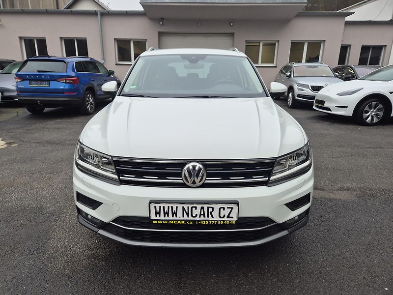 Volkswagen Tiguan 2,0TDi 140kw DSG 4x4 18ALU TZ - fotka 9 z 50