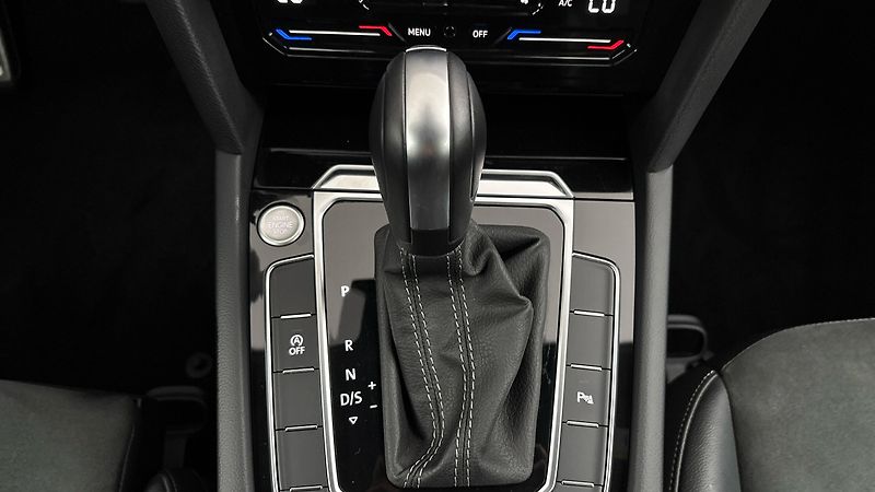 Volkswagen Arteon 2.0 TDI DSG R-Line Shooting Br - fotka 25 z 28