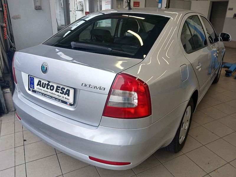 Škoda Octavia (2011) 1.2 TSI, ČR - fotka 2 z 3
