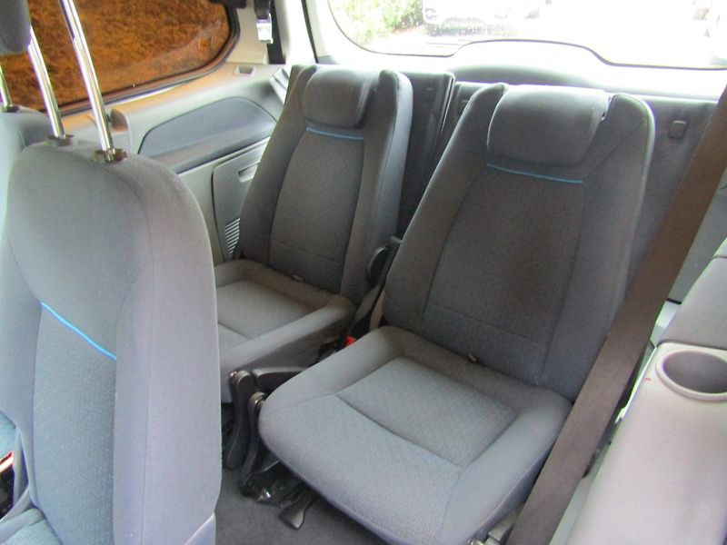 Ford Galaxy (2006) 2.0 TDCi 96kW  ZIMNÍ PNEU 7MÍS - fotka 22 z 40